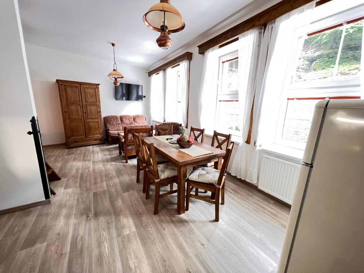 Pension Pod Skalou Hřensko Exterior foto