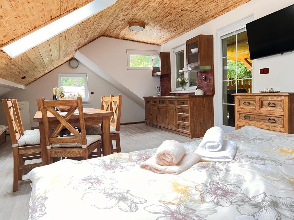 Pension Pod Skalou Hřensko Exterior foto
